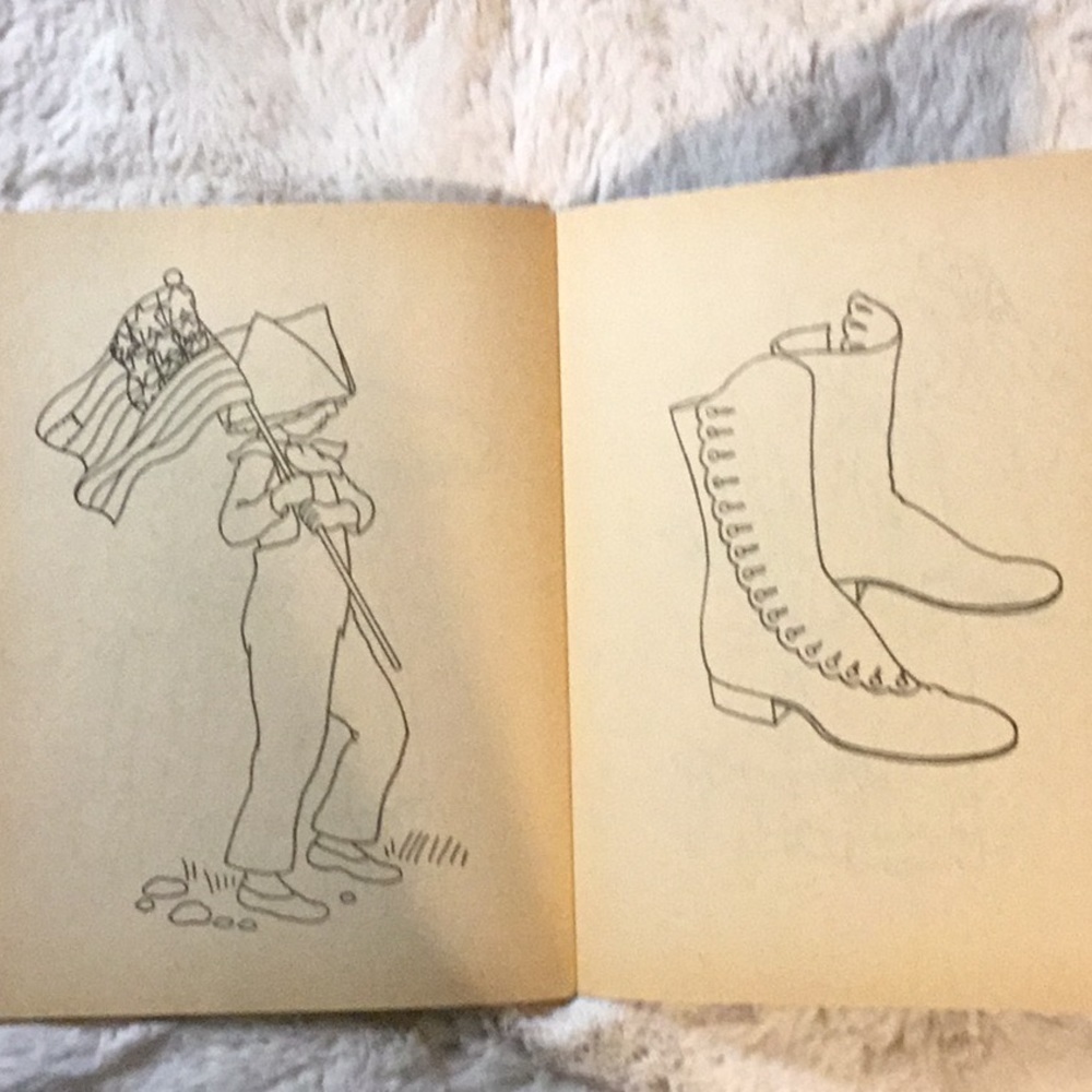VINTAGE 1976 UNUSED Holly Hobbie Coloring Books Lot of 2 Rand McNally Set - Picture 12 of 16